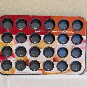 Great Gatherings 24 mini muffin baking pan , NWT